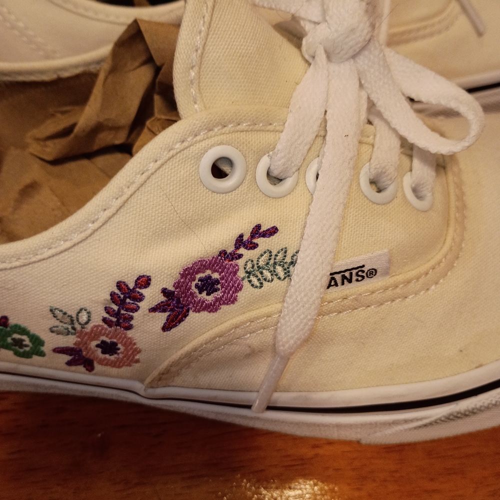 Vans Cream Canvas Low-Top Sneakers with Purple & Green Floral Embroidery - Picture 7 of 9